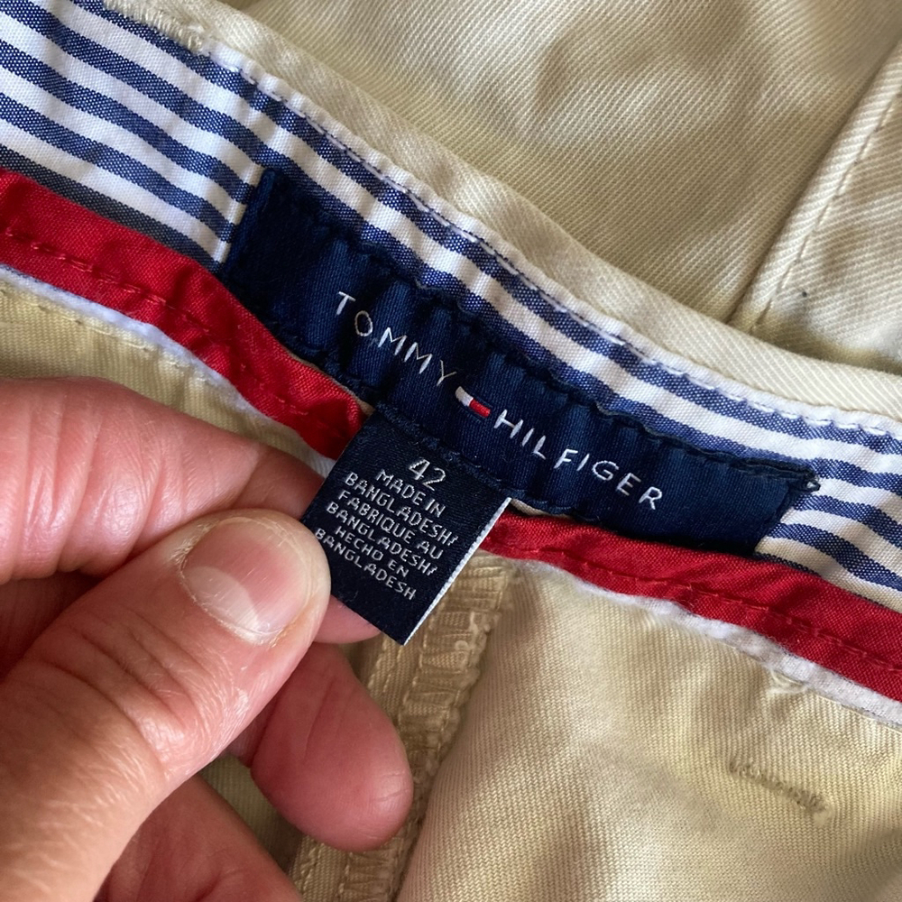 Men's Tommy Hilfiger Beige Shorts Size 42 - Picture 4 of 4